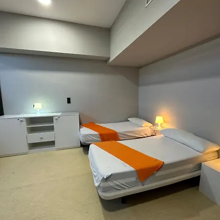 Beds & Hostel