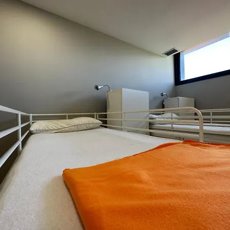 Hostel Beds & Vigo