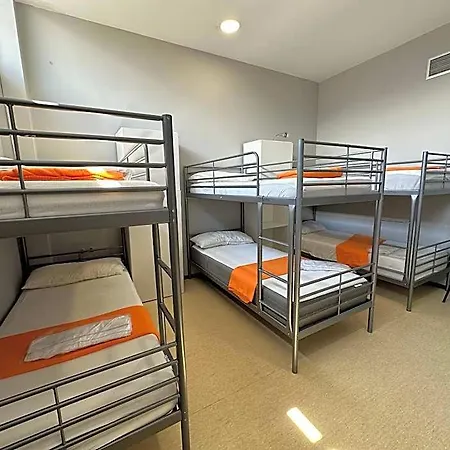 Hostel Beds & Vigo